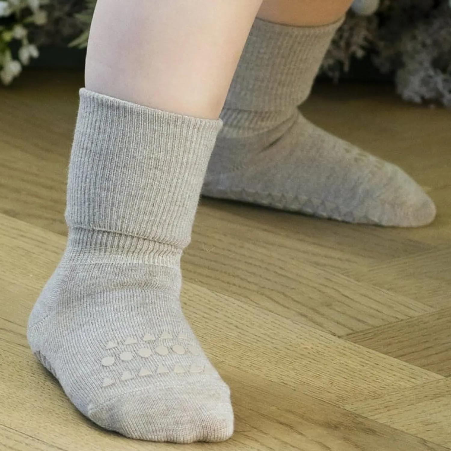 Pomoc W Raczkowaniu|Małe Stópki | GoBabyGo Antypoślizgowe skarpetki do nauki chodzenia BAMBOO Sand