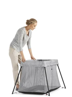 Kosze Mojżesza I Kołyski|Przydatne Akcesoria | BabyBjorn - łóżeczko turystyczne LIGHT silver