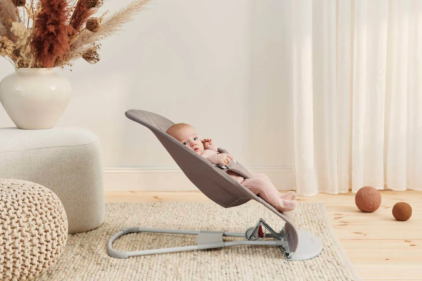 BABYBJORN - leżaczek BLISS WOVEN, Petal Quilt, Sand Grey