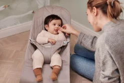 BABYBJORN - leżaczek BLISS WOVEN, Petal Quilt, Sand Grey