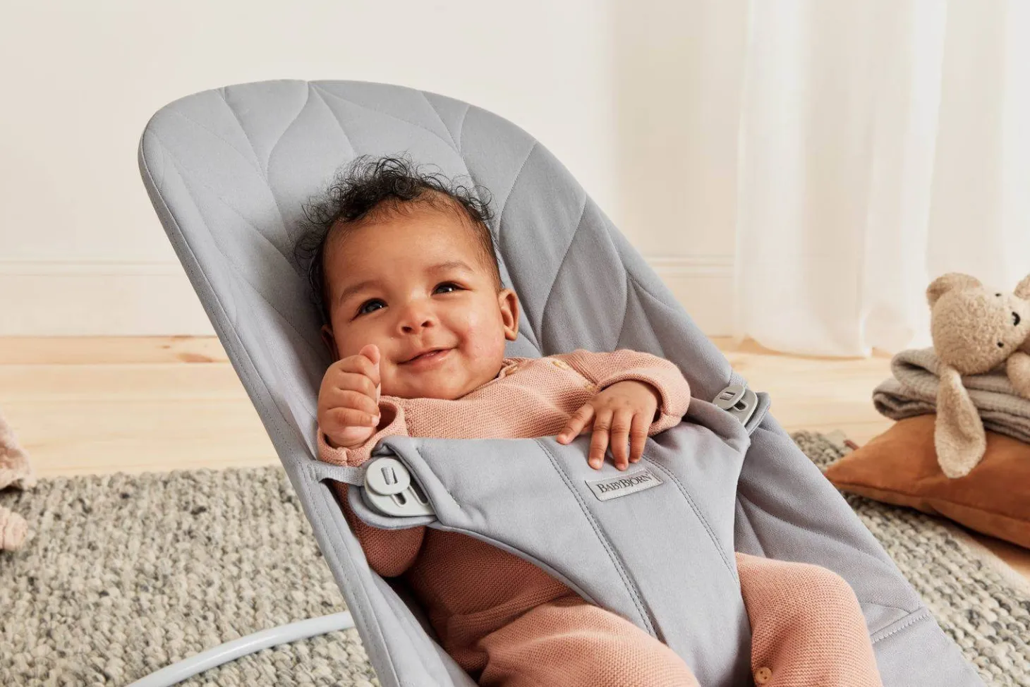 BABYBJORN - leżaczek BLISS WOVEN, Petal Quilt, Jasnoszary