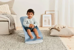 Bujaczki I Leżaczki|Foteliki I Pufy | BabyBjorn - leżaczek BLISS WOVEN, Petal Quilt, Niebieski