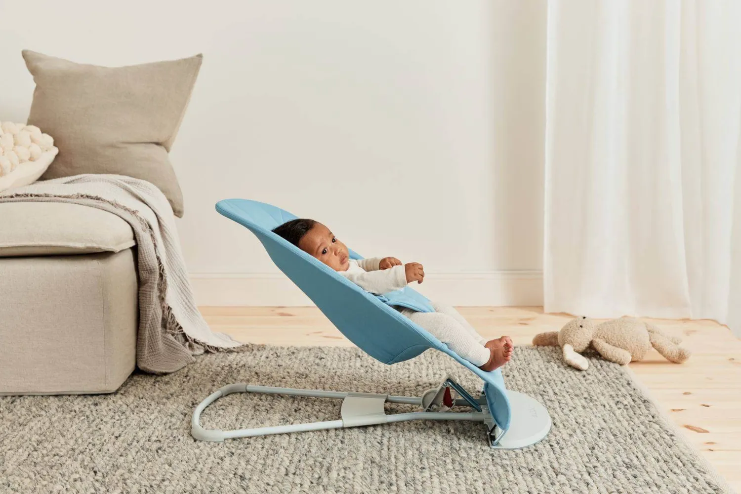Bujaczki I Leżaczki|Foteliki I Pufy | BabyBjorn - leżaczek BLISS WOVEN, Petal Quilt, Niebieski