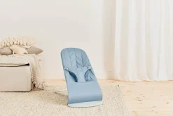 Bujaczki I Leżaczki|Foteliki I Pufy | BabyBjorn - leżaczek BLISS WOVEN, Petal Quilt, Niebieski