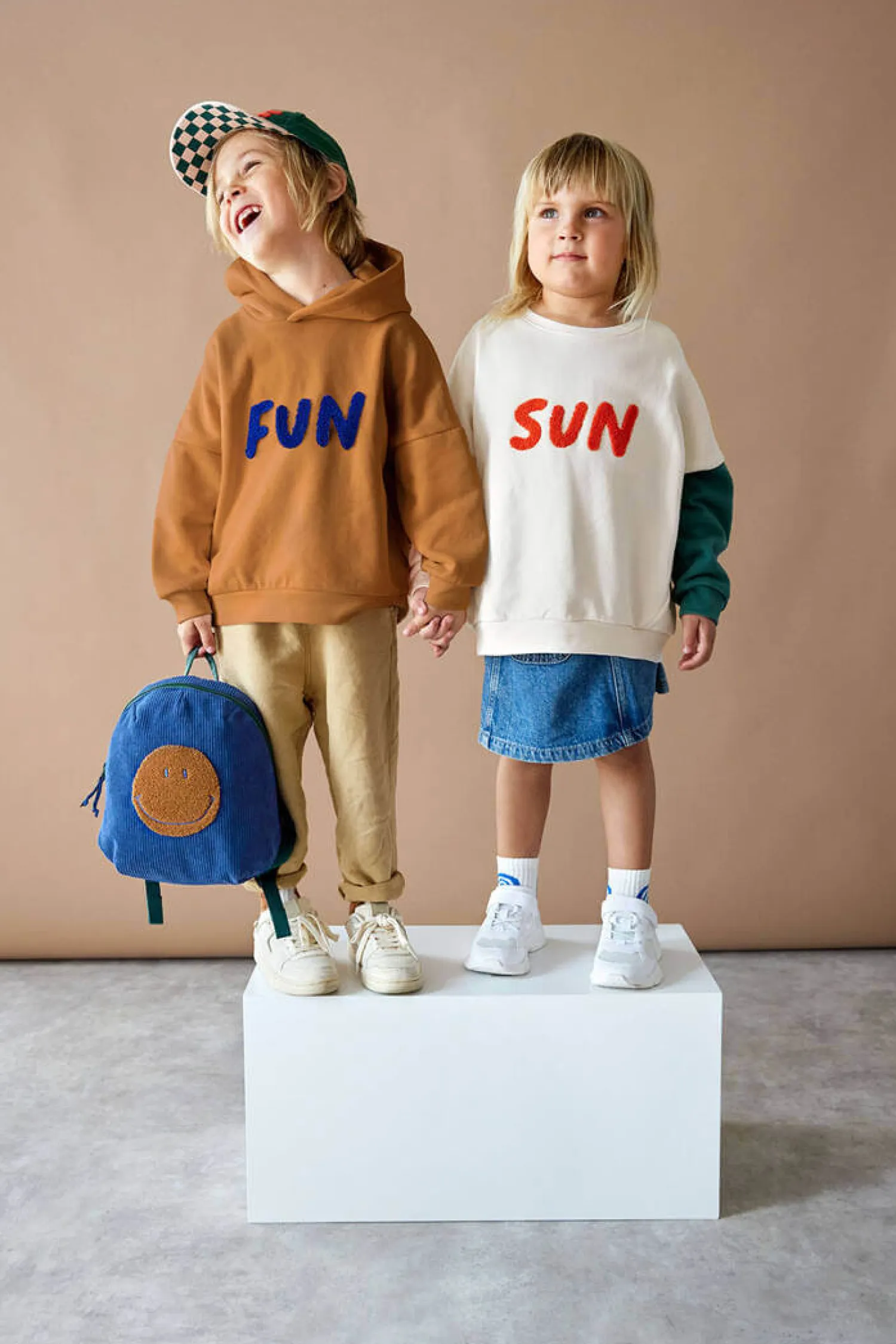 Ubranka Dziecięce | Lassig Bluza z bawełny organicznej GOTS Little Gang Sun milky