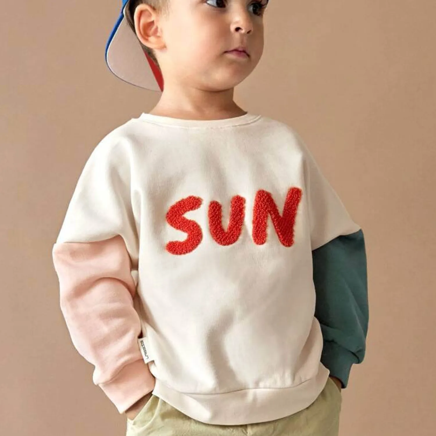 Ubranka Dziecięce | Lassig Bluza z bawełny organicznej GOTS Little Gang Sun milky