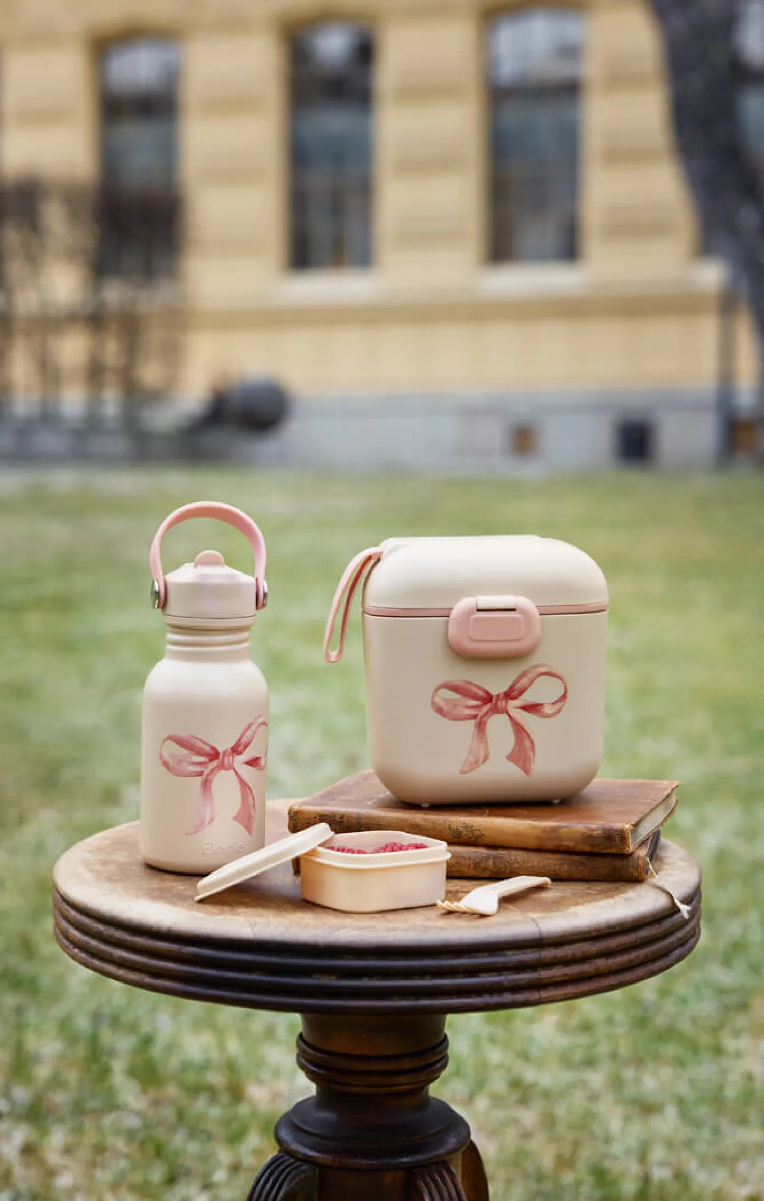 Bidony I Butelki|Bidony I Butelki | Elodie Details Butelka na wodę - Rosy Bow