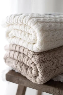 Ciepły kocyk ze 100% wełny merino cream - premium collection