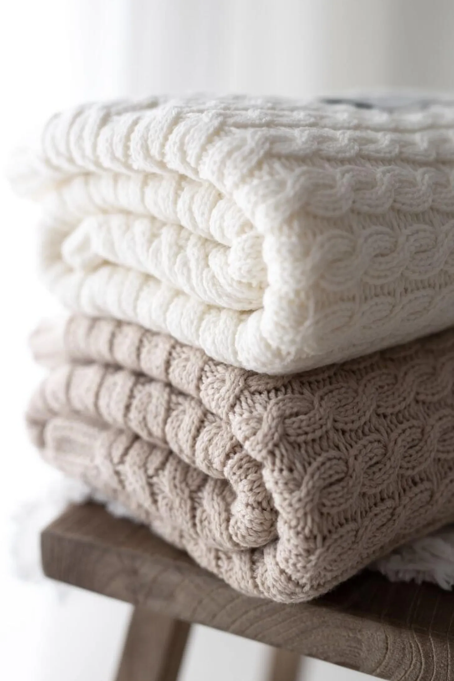 Ciepły kocyk ze 100% wełny merino cream - premium collection