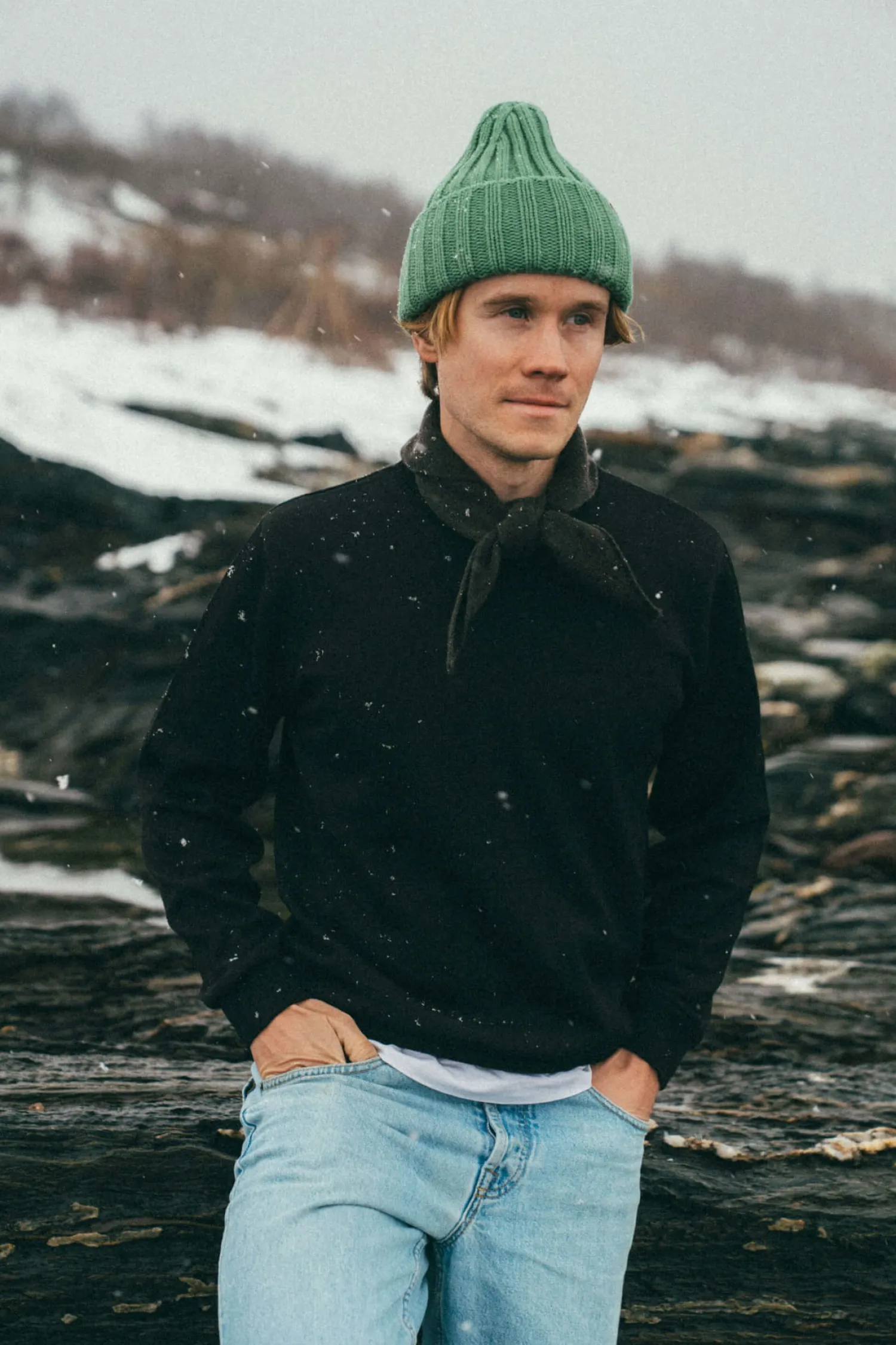 Czapki | Kopyto Czapka w prążek 100% wełny merino Rosomak - szałwiowy