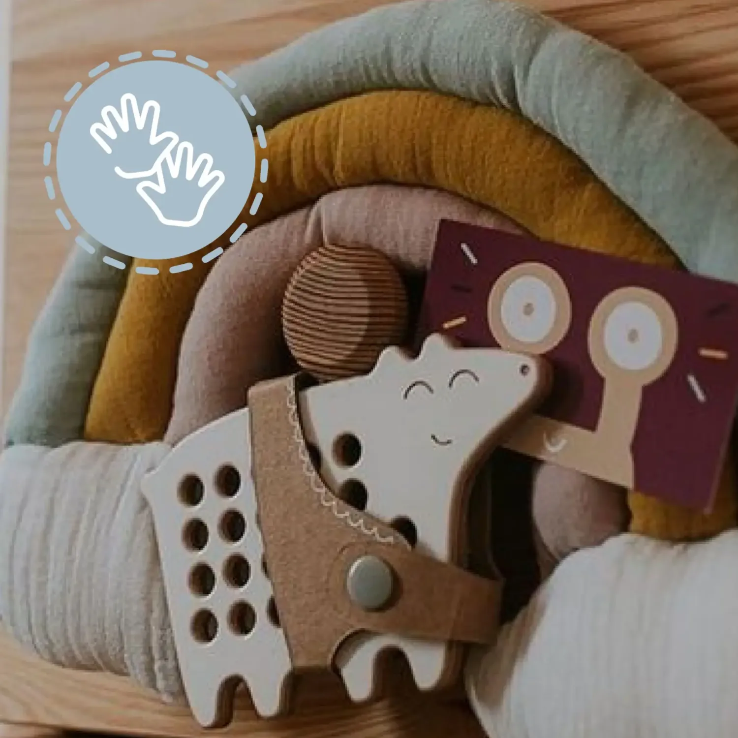 Montessori|Idealne W Podróży | Milin Drewniana mała przeplatanka - Miś Tadzio