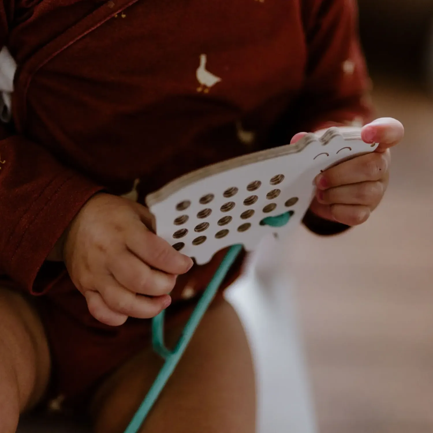 Montessori|Idealne W Podróży | Milin Drewniana mała przeplatanka - Miś Tadzio