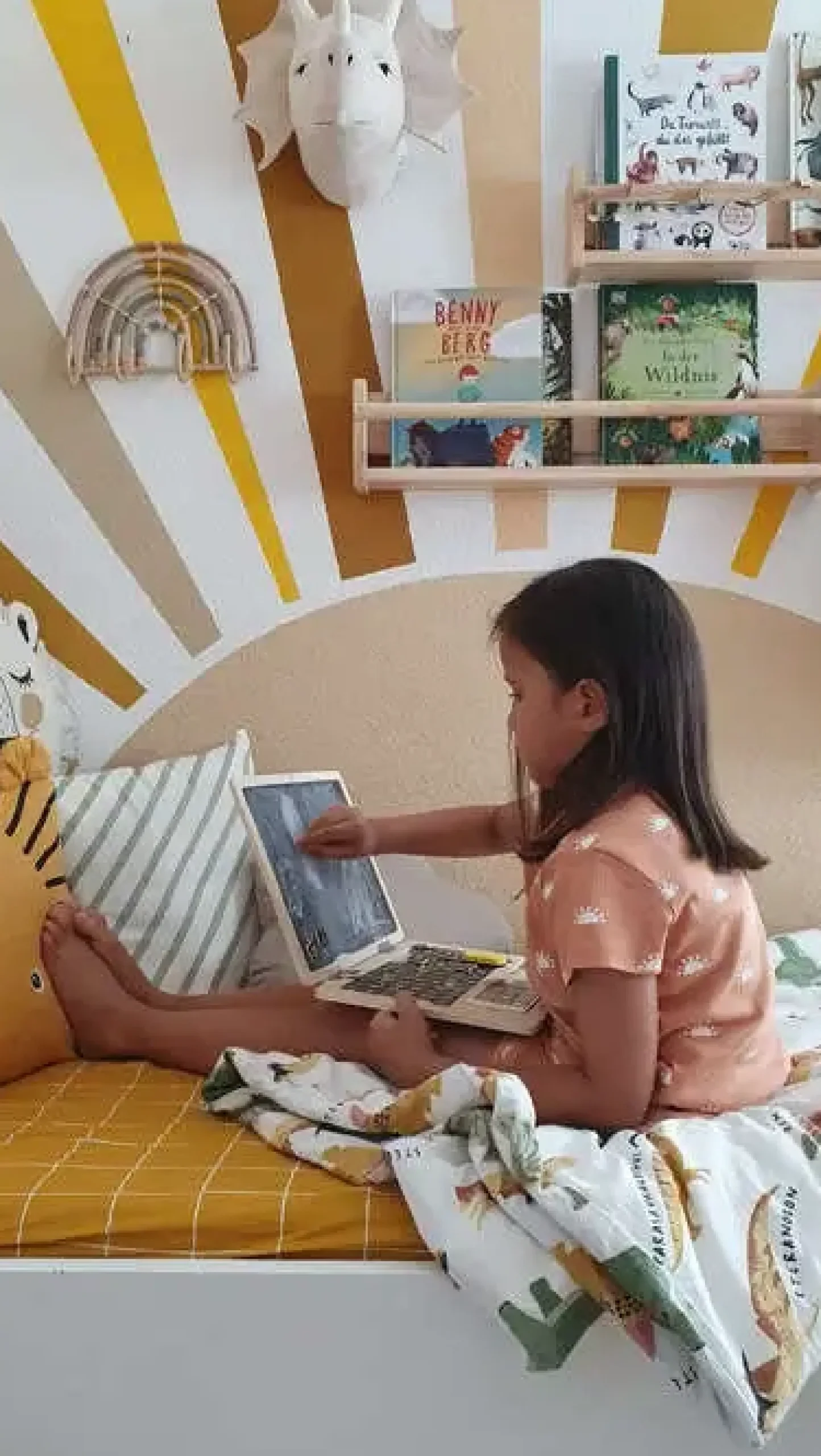 6 Lat+|7 Lat+ | Small Foot Drewniany laptop z tablicą magnetyczną