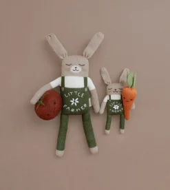 Króliczki|Przytulanki | Main Sauvage Duży dziergany królik z wełny alpaki - little farmer