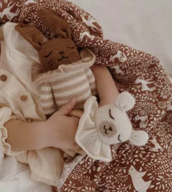 Króliczki|Przytulanki | Main Sauvage Dziergany królik z wełny alpaki - dark mocha jaquard sweater