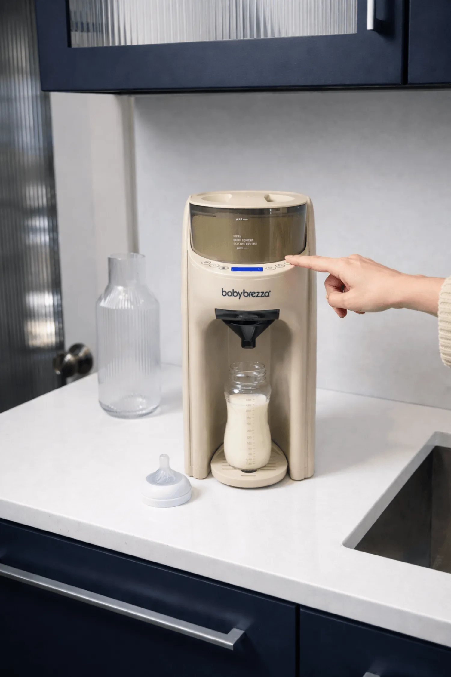 Ułatwiacze Życia|Akcesoria Do Butelek | Baby Brezza Ekspres do mleka Formula Pro Advanced Beige FRP0247