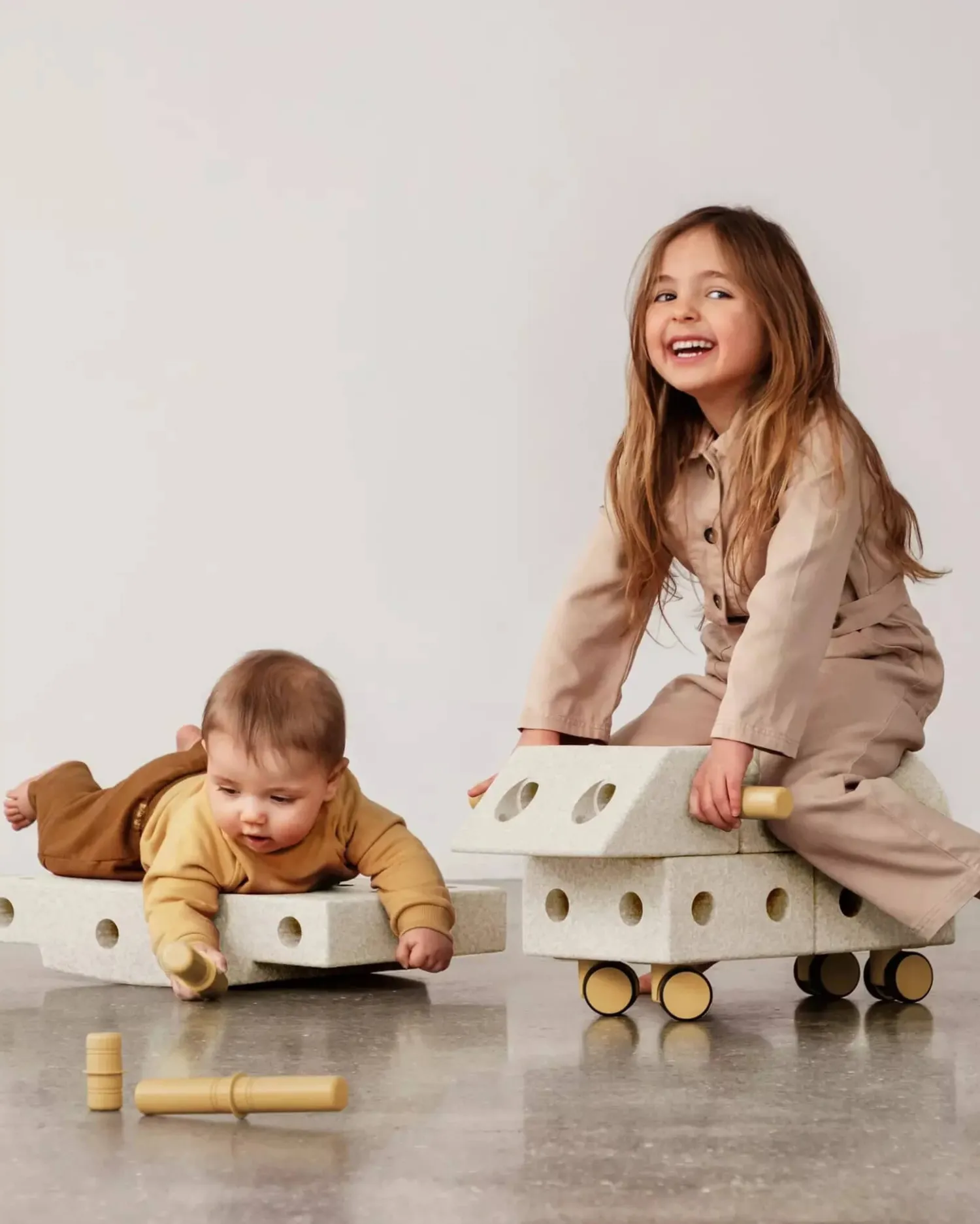 12M+|6 Lat+ | MODU Explorer set - Kreatywne klocki rozwijające motorykę dużą: Sand Grey, Honey Yellow 8w1