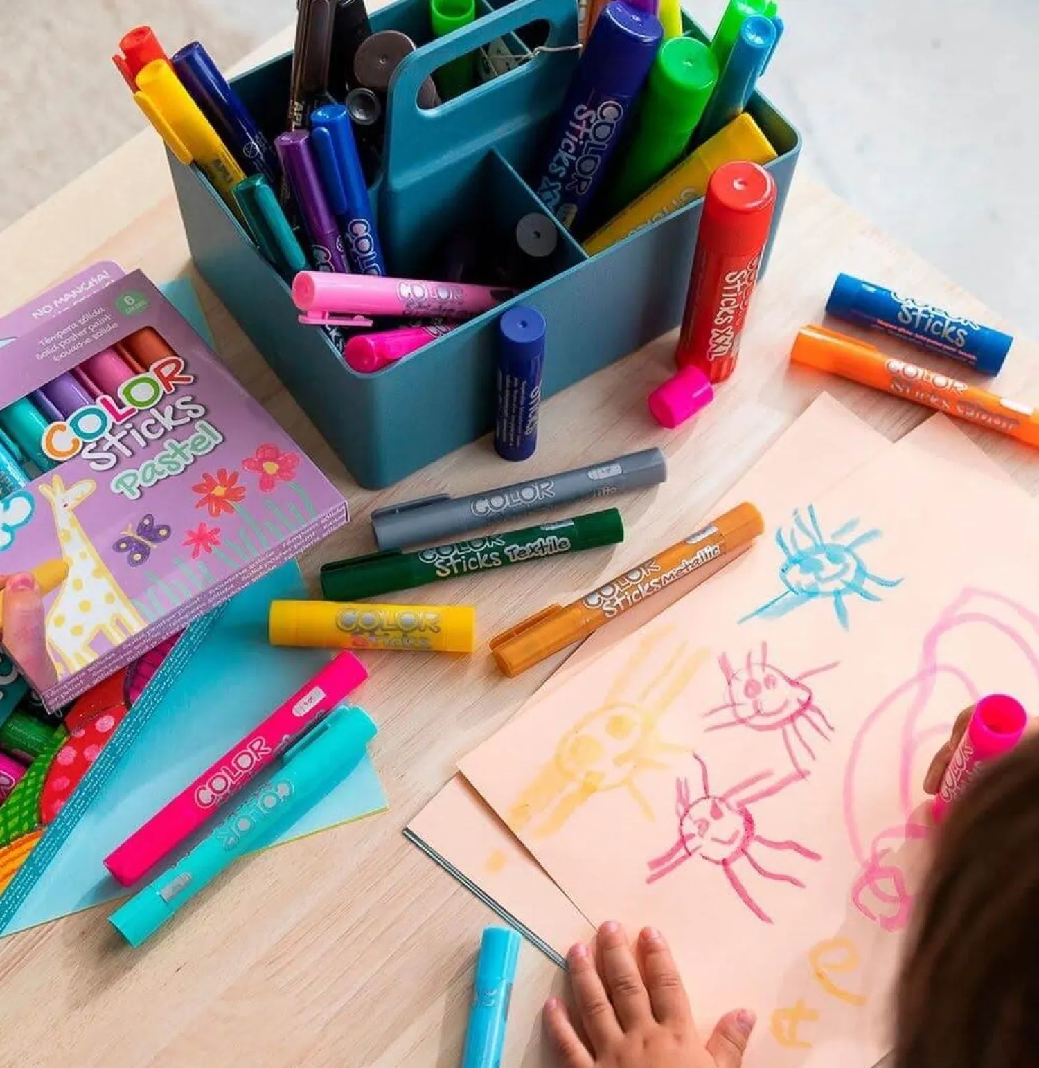 Artykuły Plastyczne | Apli Kids Farby w kredce - 12 kolorów
