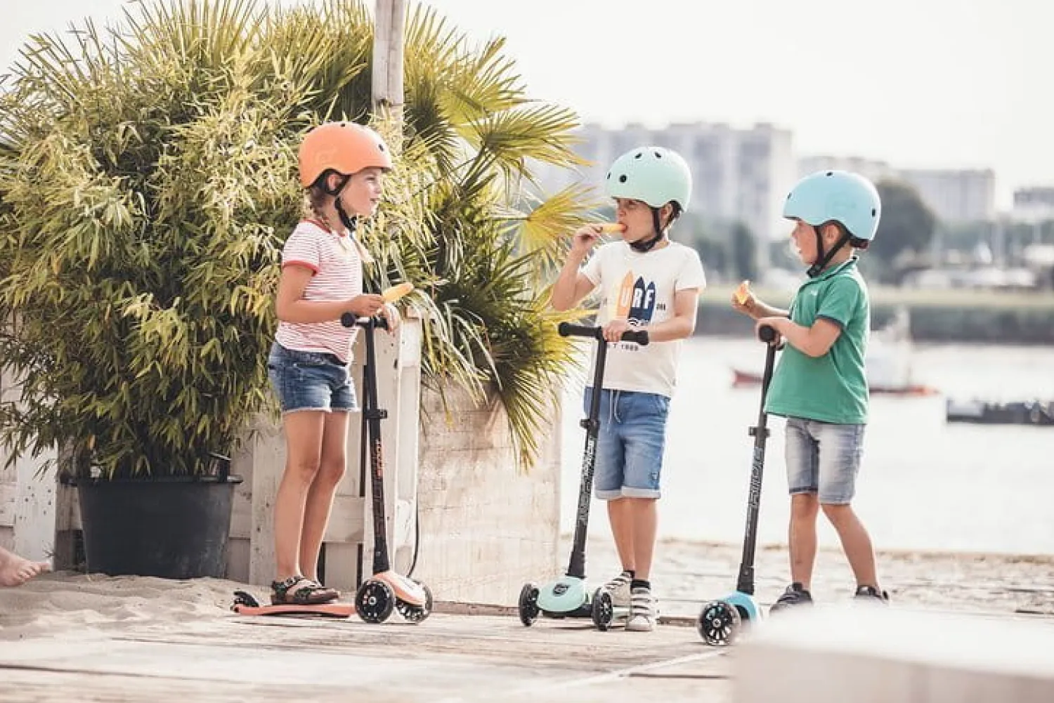 6 Lat+|3 Lata + | Scootandride Highwaykick 3 LED Hulajnoga składana ze świecącymi kółkami 3+ Kiwi