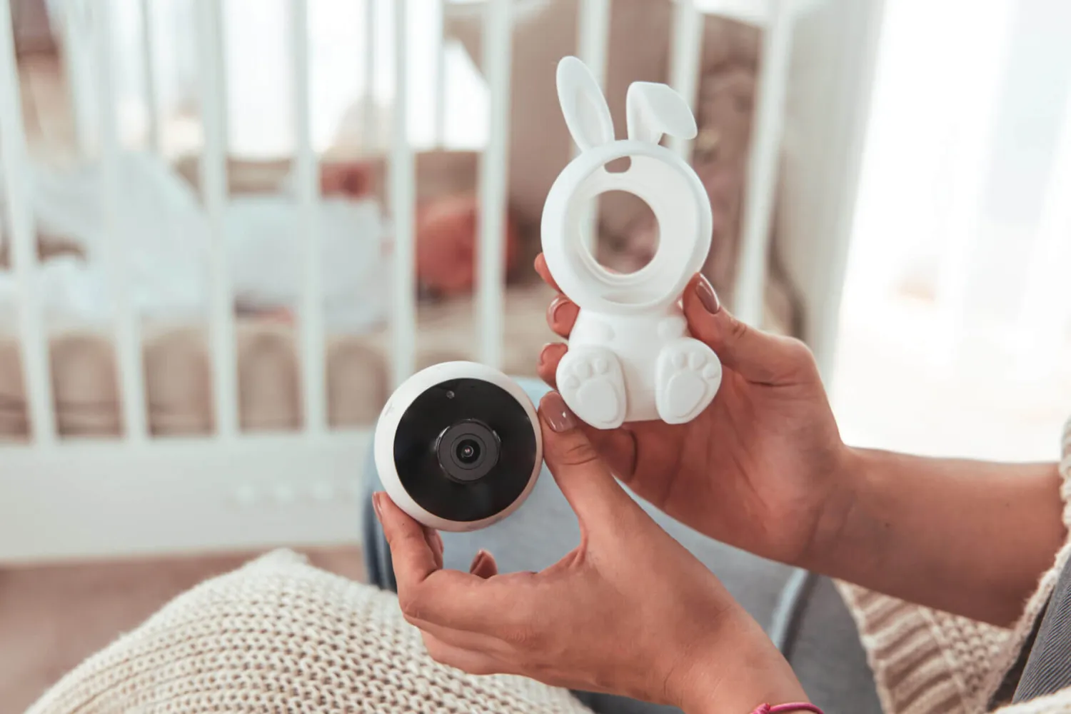 Bezpieczeństwo W Domu|Ułatwiacze Życia | InnoGIO Kamera Wi-Fi Elektroniczna niania GIOsafety Rabbit – kamera monitorująca do użytku rodzinnego
