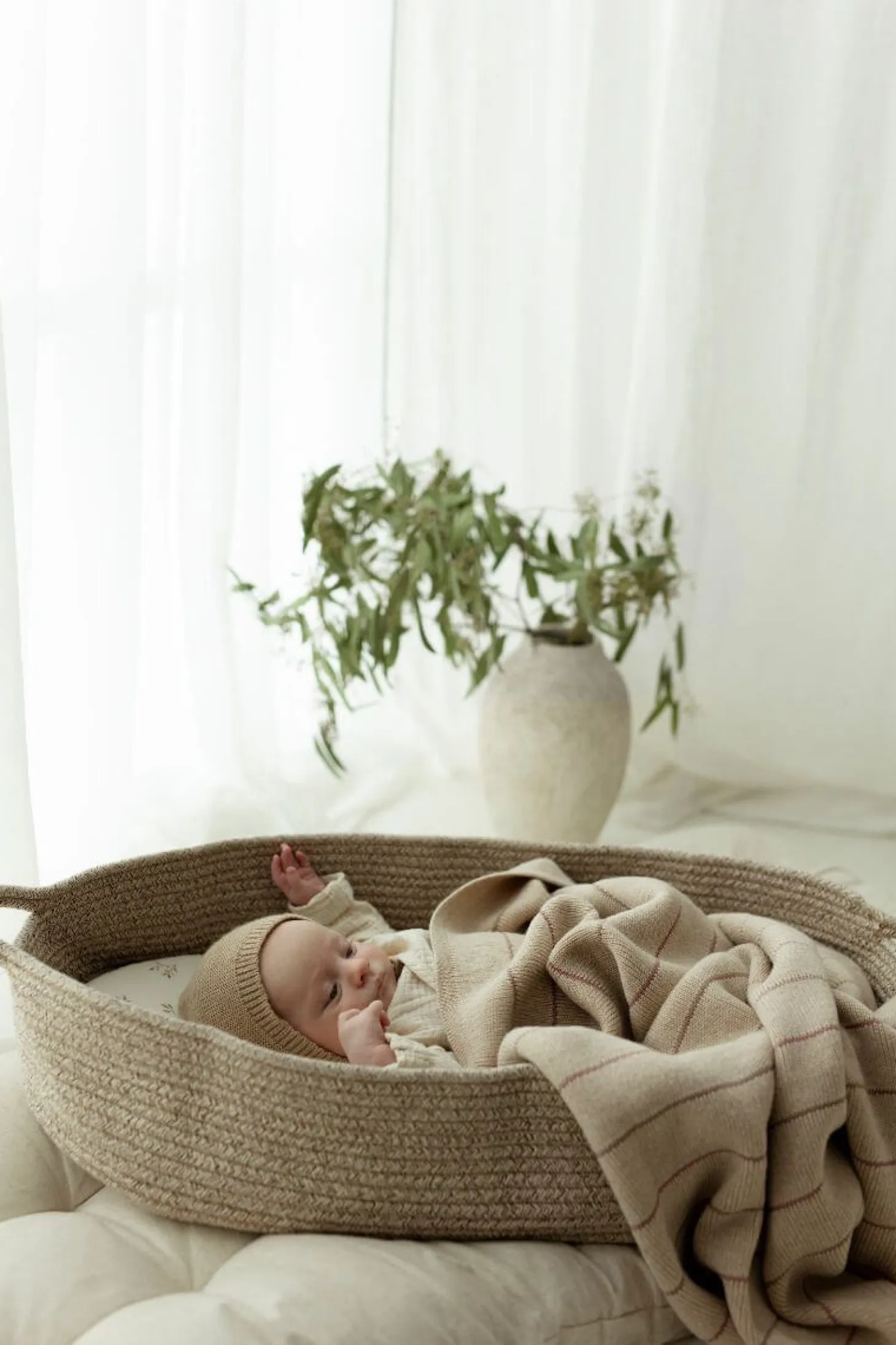 Kocyk ze 100% wełny merino warm beige Lines - premium collection