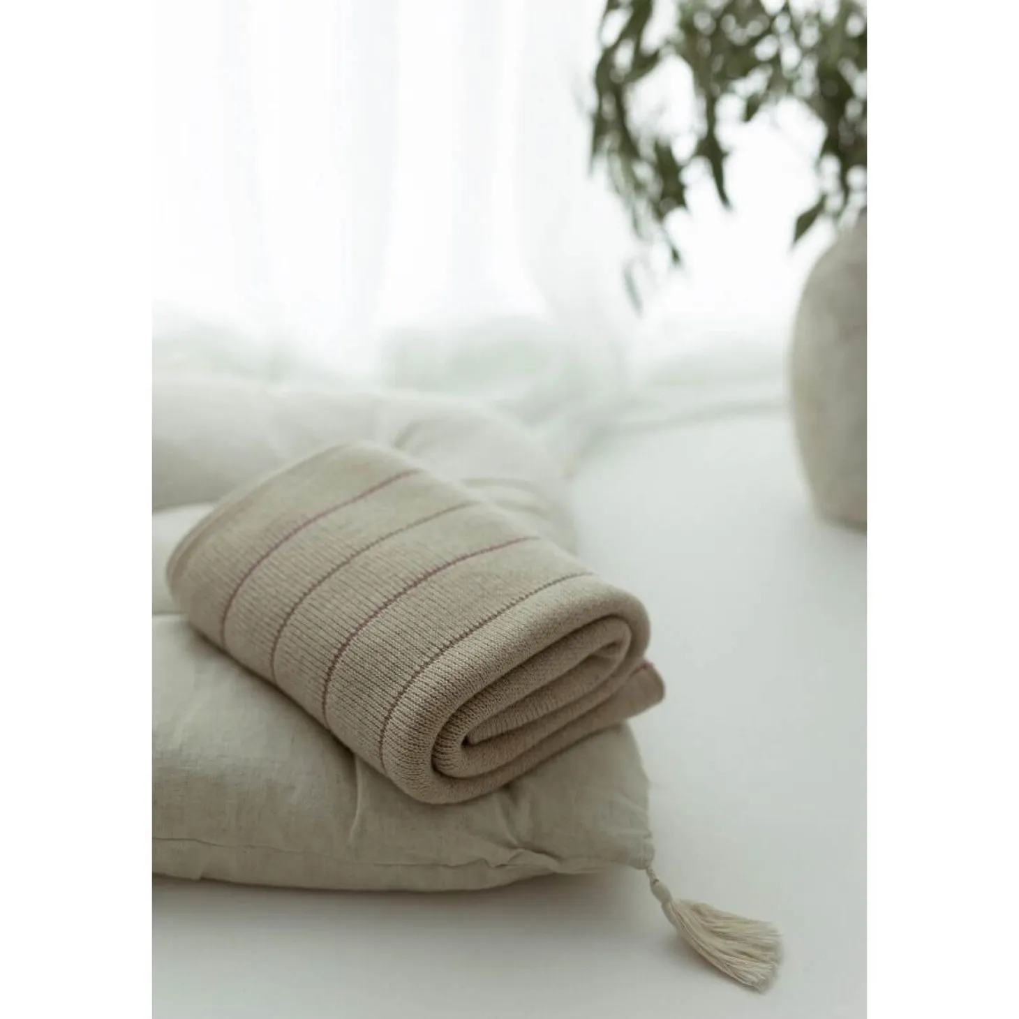 Kocyk ze 100% wełny merino warm beige Lines - premium collection