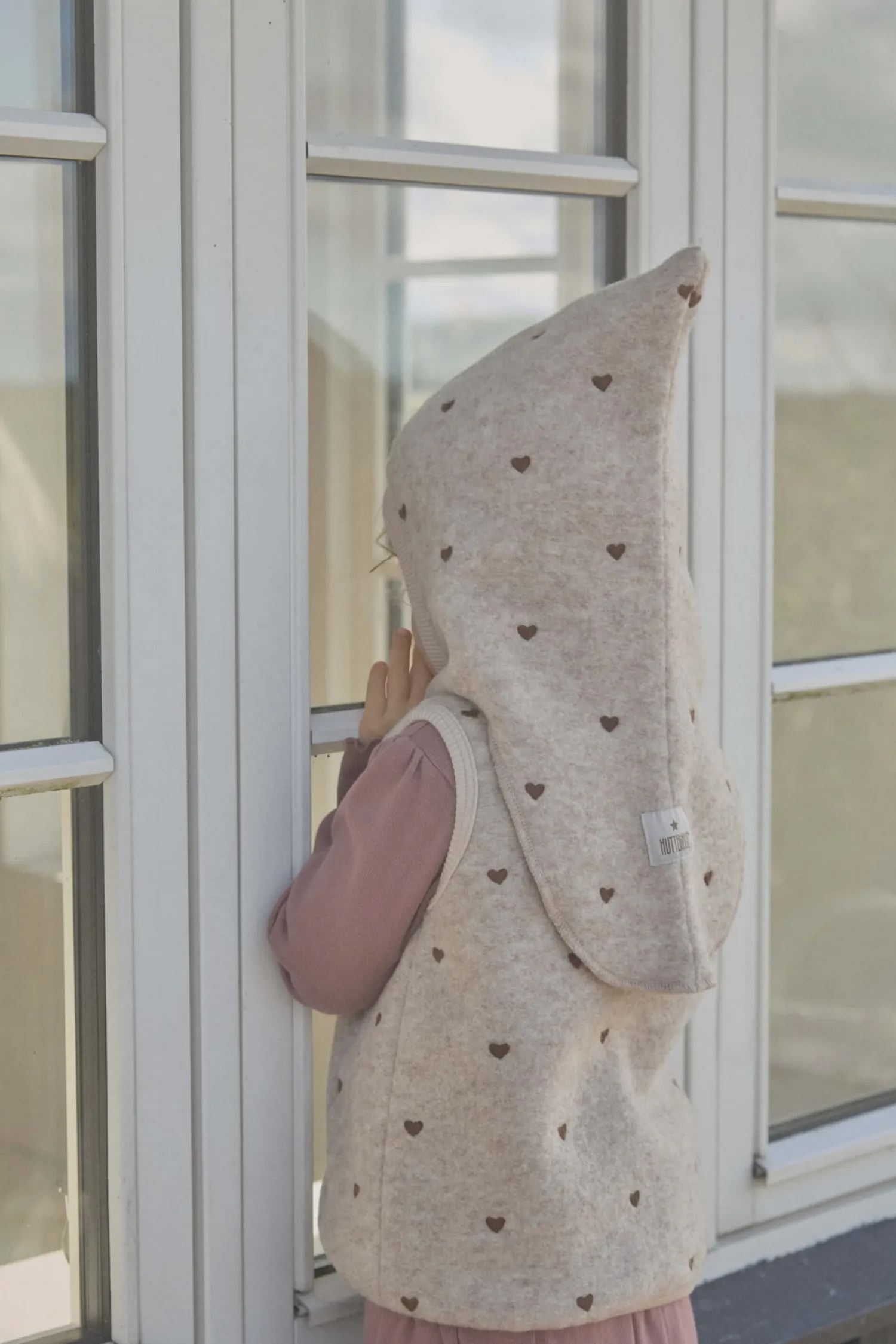 Na Główkę|Kominy, Chustki, Apaszki | HUTTEliHUT Kominiarka z serduszkami - sand melange