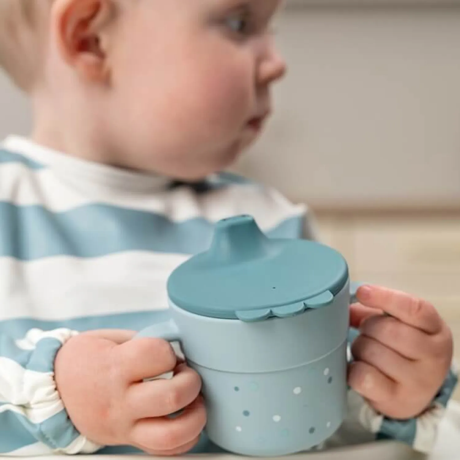 Naczynia Dla Dzieci | Done by Deer Kubek z ustnikiem Foodie Happy Dots Blue