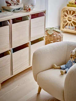 Idealne W Podróży|2 Lata + | Bloomingville Mini Laleczka Lara w torebce z zestawem ubranek - Brown