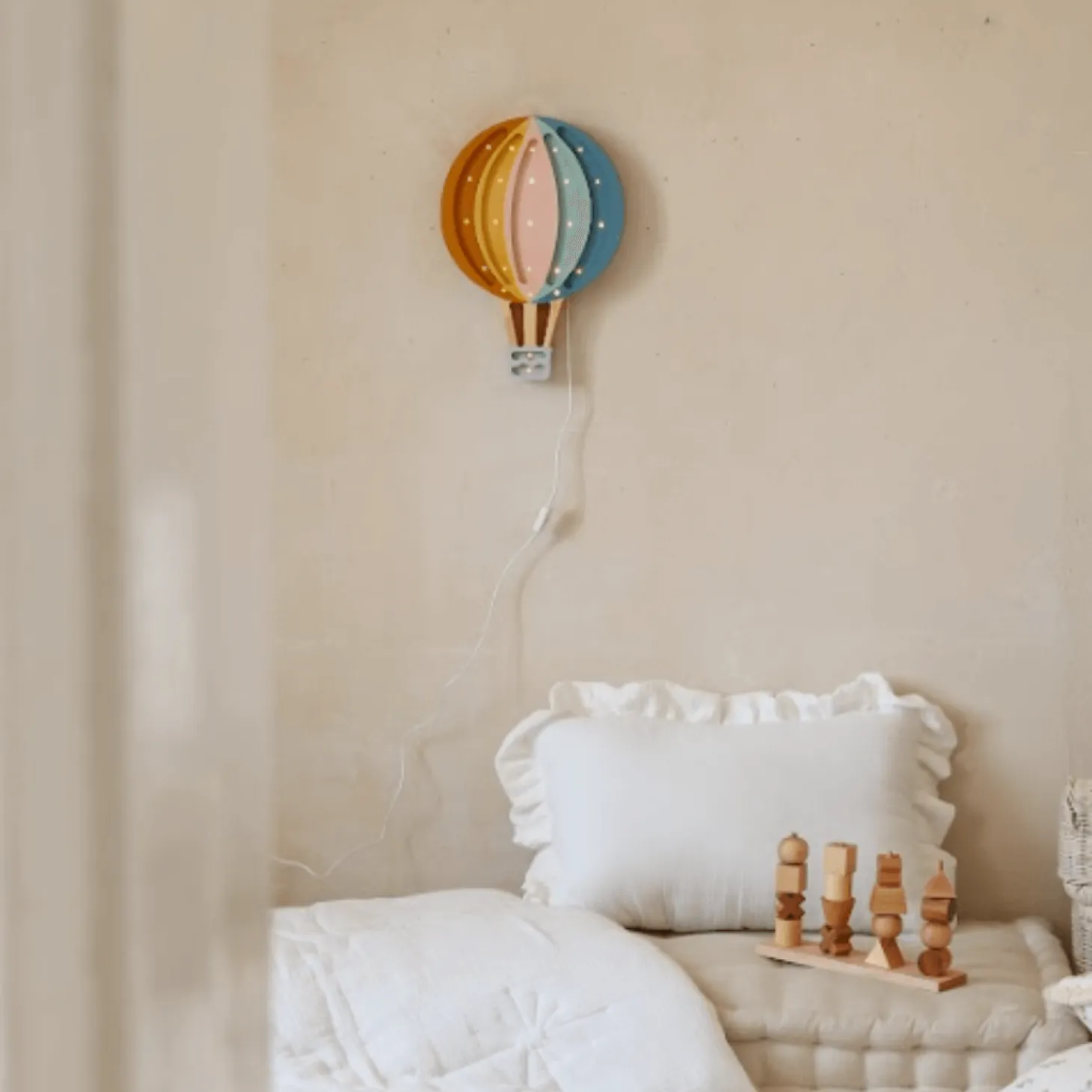 Lampa Little Lights Balon Latający - Retro Rainbow