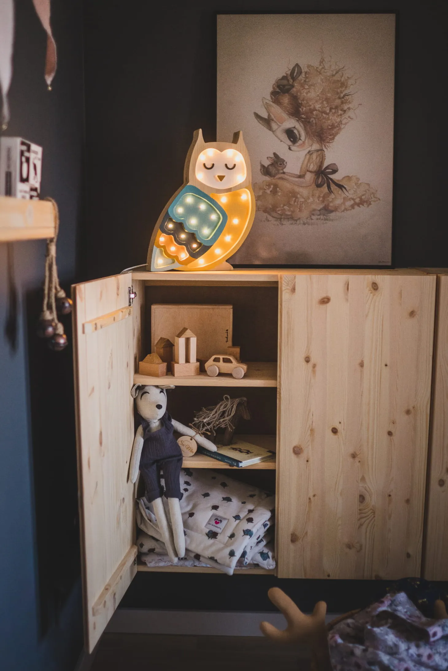 Lampa Little Lights Sowa MUSTARD