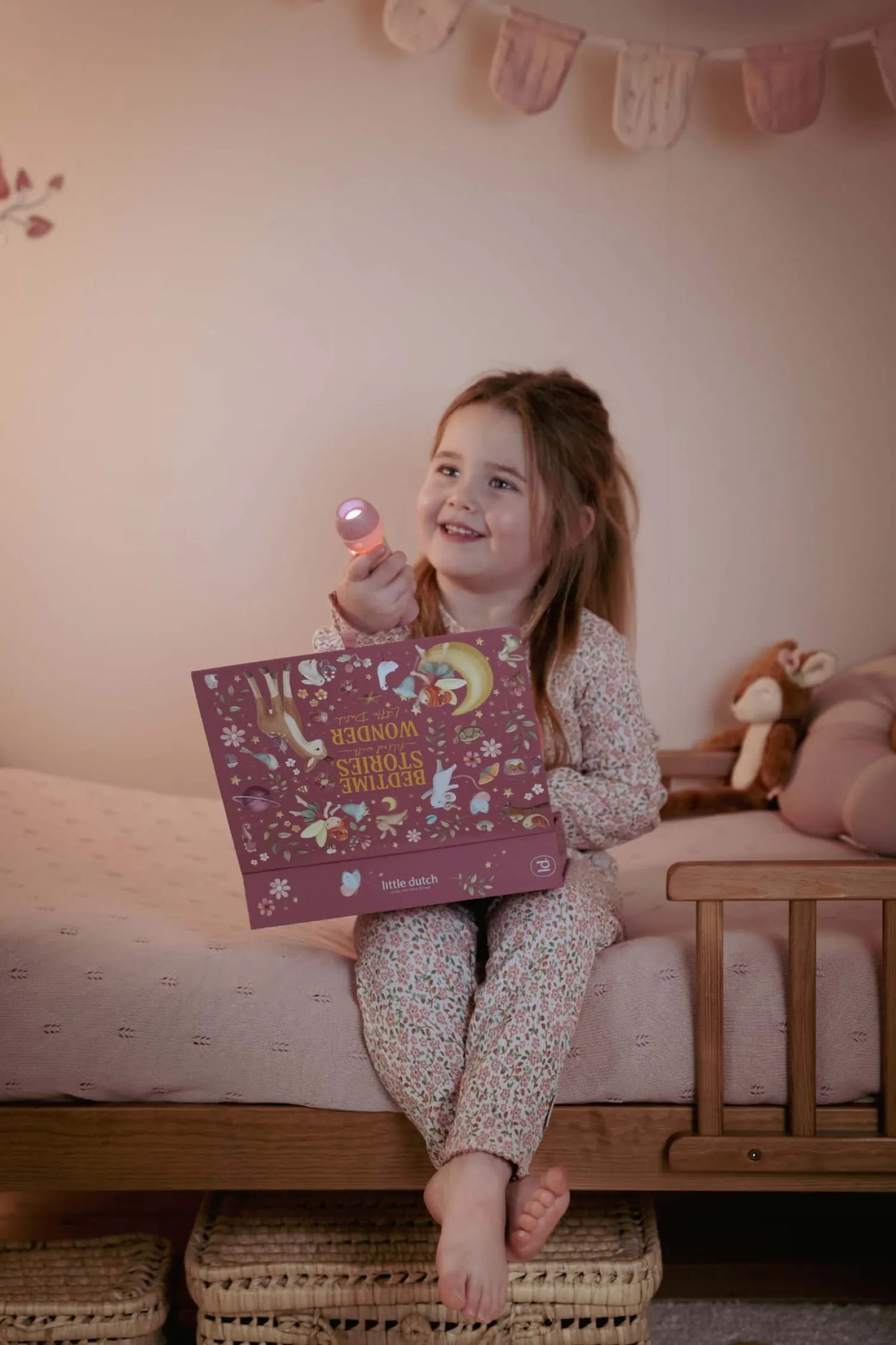 7 Lat+|8 Lat+ | Little Dutch Latarka projektor z bajkami Róż