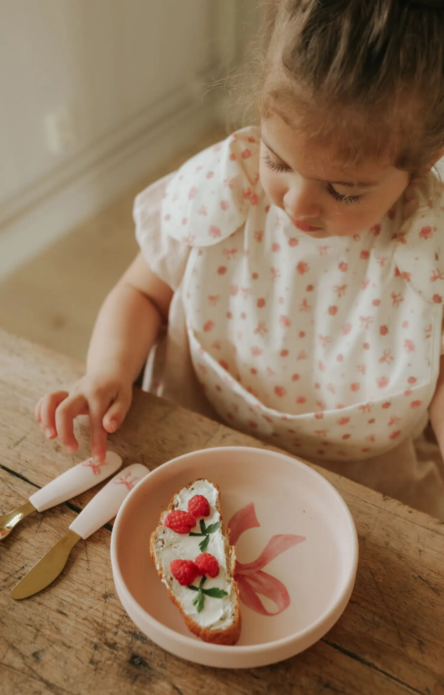 Metoda Blw|Śliniaki | Elodie Details Śliniaczek - petit river rose