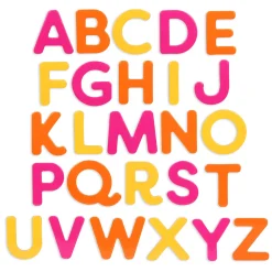 Marvelous magnets – magnetyczne literki i cyferki w drewnianej skrzyneczce, z tablicą