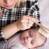 Szczotki|Szczotki | Lullalove Miękka szczotka z koziego włosia z myjką muślinową Jagódki