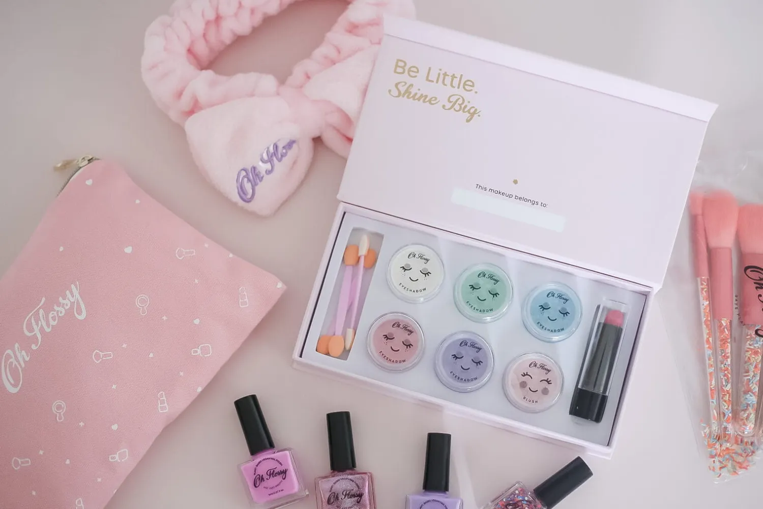 Naturalne Kosmetyki | Oh Flossy Naturalny zestaw do makijażu DELUXE, cienie, róż, szminka i akcesoria