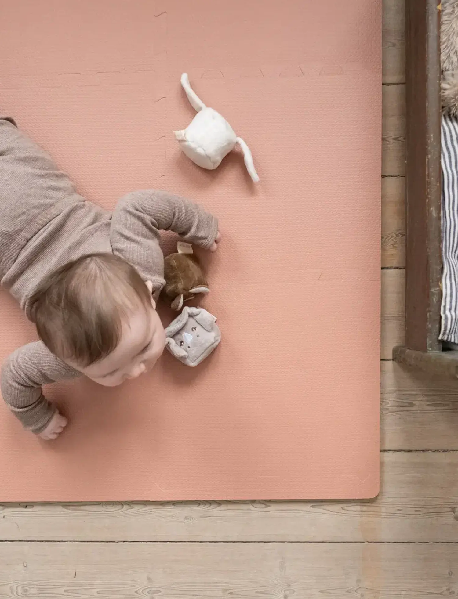 Maty Edukacyjne|Maty Edukacyjne | That's Mine Piankowa mata podłogowa RED EARTH