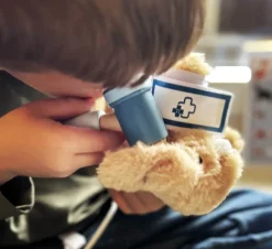 3 Lata +|2 Lata + | Small Foot Pluszowy królik z torbą weterynarza i akcesoriami