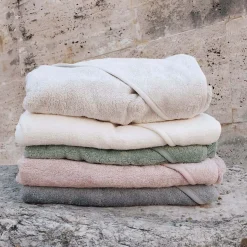 Ręcznik z kapturkiem 90 x 90 cm bambusowo-bawełniany różowy z haftem kolekcja TowelPower