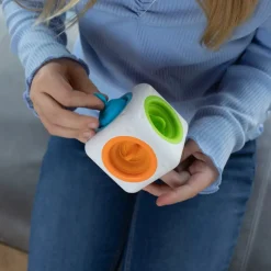 Idealne W Podróży|Aktywizujące | Fat Brain Toys Sensokostka Tugl