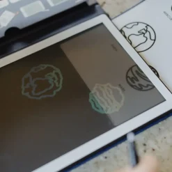 Idealne W Podróży|6 Lat+ | Kidywolf Tablet graficzny z szablonami do rysowania KIDYDRAW-MINI - galaktyka