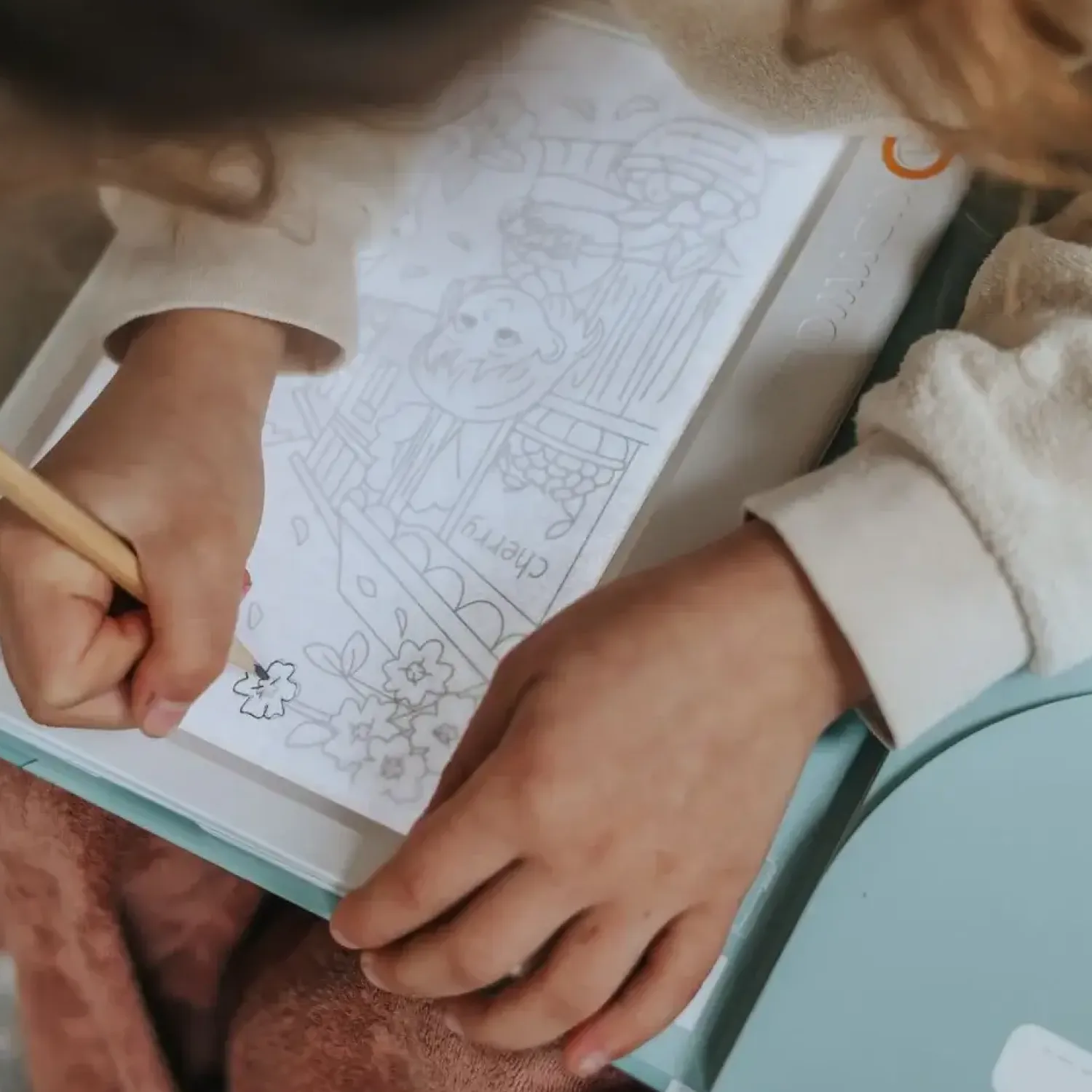 Idealne W Podróży|8 Lat+ | Kidywolf Tablet graficzny z szablonami do rysowania KIDYDRAW-PAD - Food around the world, 6+