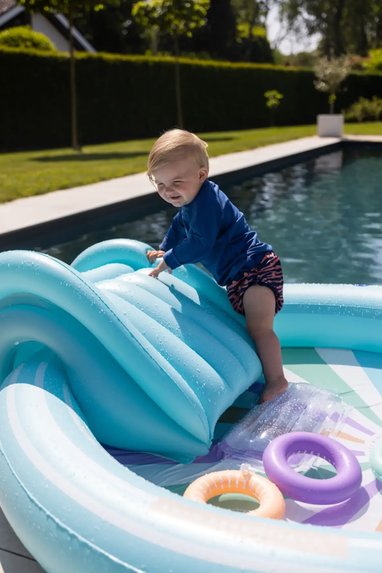 6 Lat+|3 Lata + | The Swim Essentials Wodny plac zabaw Rainbow