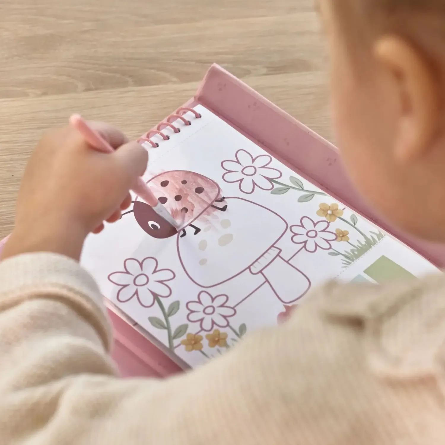 Kolorowanki|Idealne W Podróży | Little Dutch Zestaw kolorowanek wodnych Rosa & Friends