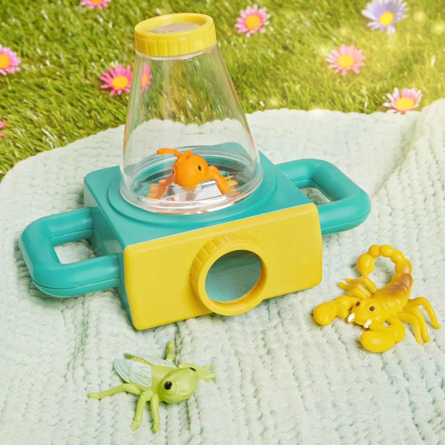 6 Lat+|4 Lata + | B.Toys Zestaw małego badacza przyrody z mikroskopem i naklejkami Little Explorer Pack