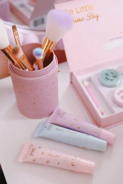 Naturalne Kosmetyki | Oh Flossy Zestaw 3 naturalnych pomadek nawilżających, błyszczyków