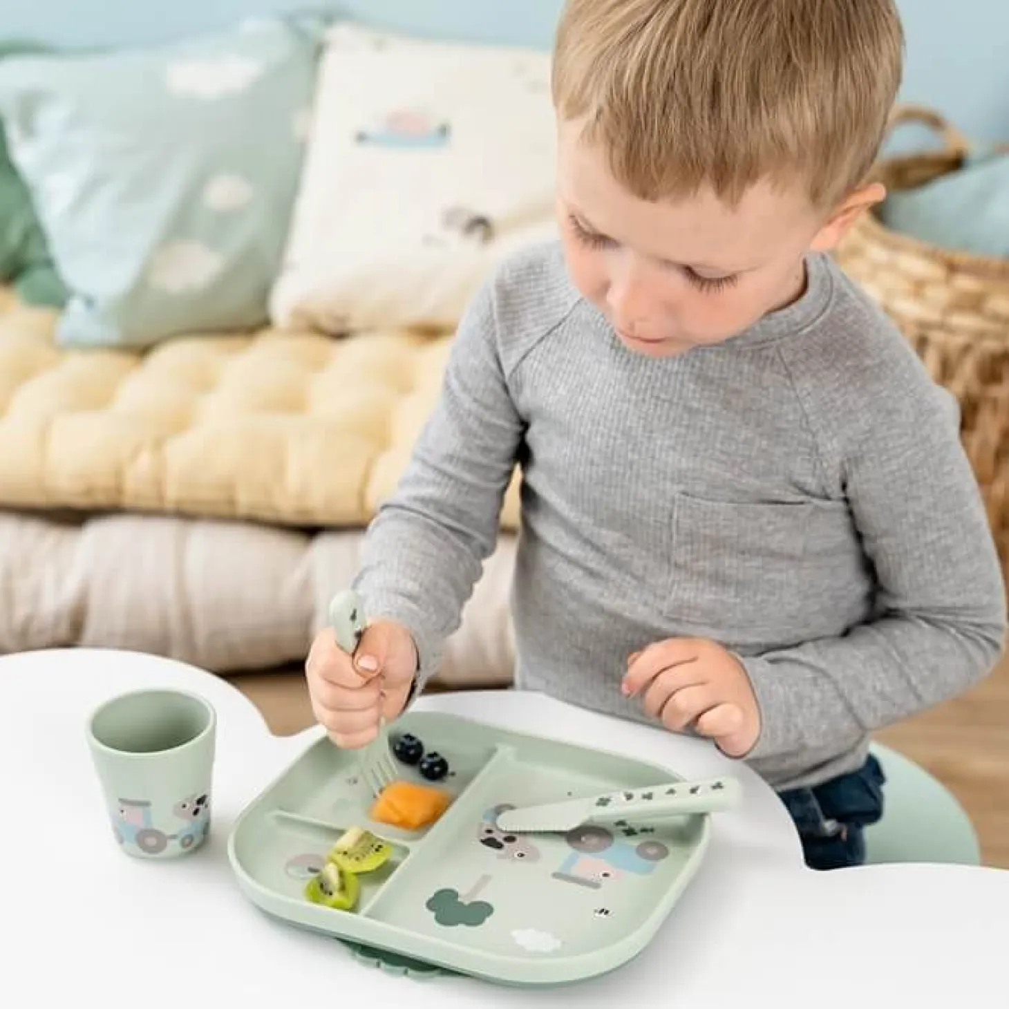 Zestaw obiadowy z przyssawką Foodie Tiny Farm Green